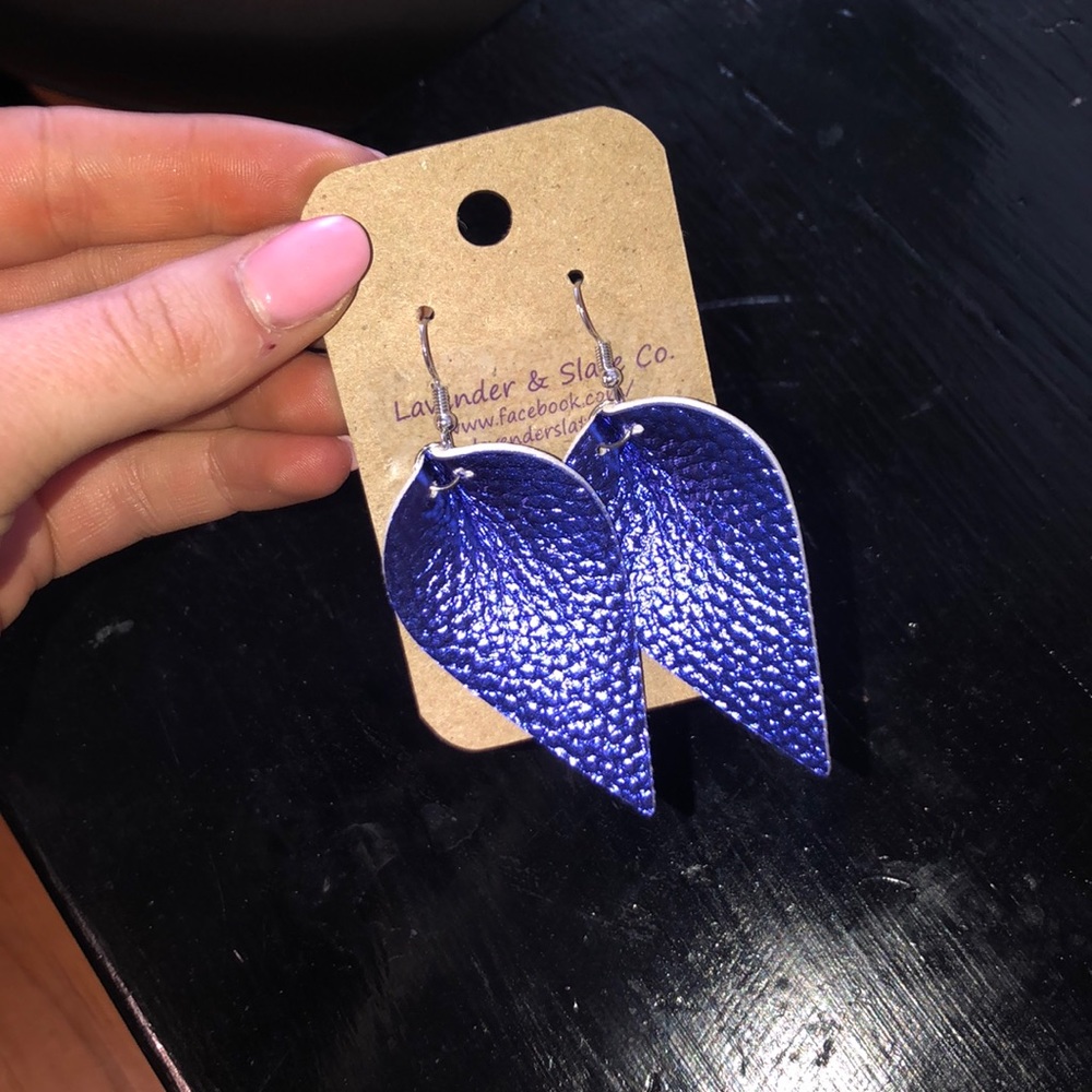Blue teardrop shape earrings